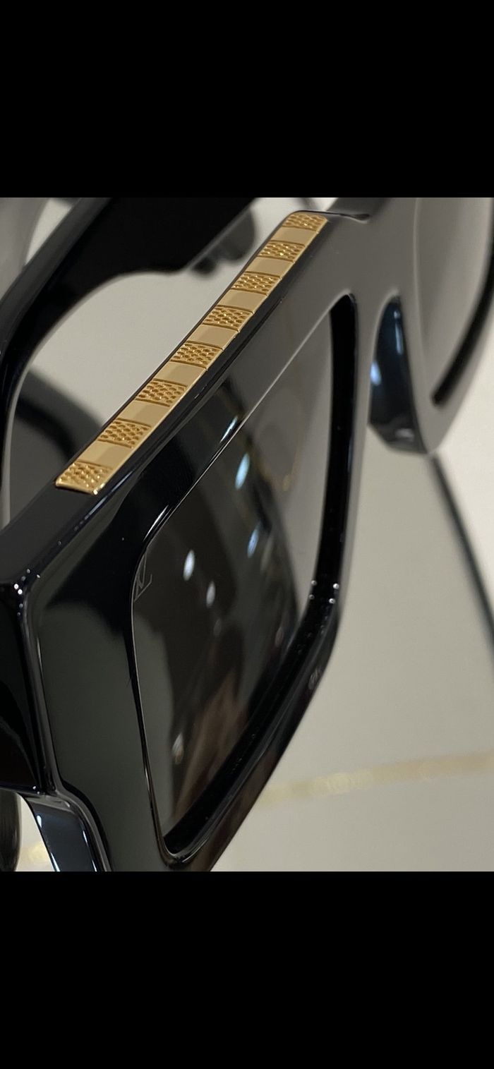 Louis Vuitton Sunglasses Top Quality LVS00369